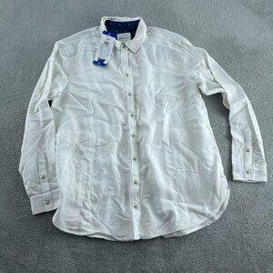 Womens White Button-Up Shirt With Collar & Pockets Long Sleeve NWT 3139